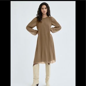 Aritzia Wilfred Daydreamer Midi Dress shitake